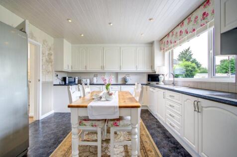 Kitchen 3