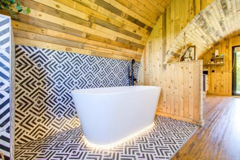 Luxury Bathtub