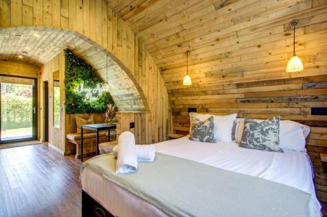 King Bedroom