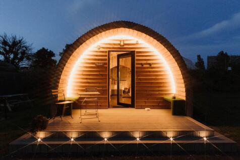 Twilight Pod