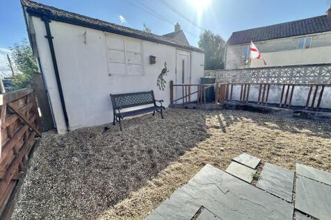 Garden/Parking
