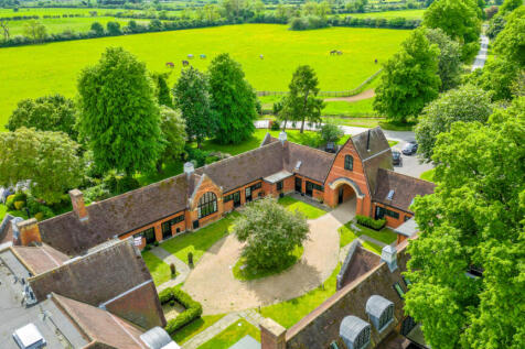 The Courtyard, Liscombe Park, Soulbury, LU7