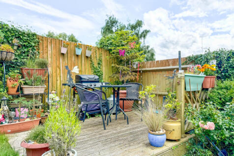 Sutton Close, Tring, Hertfordshire, HP23