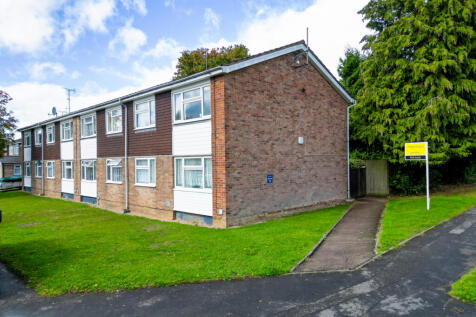 Grymsdyke Road, Wigginton