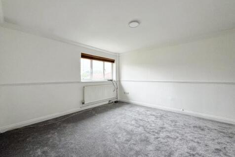 Coltsfoot Green, Luton
