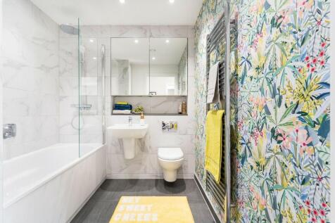 Main bathroom