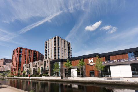 Canalside location