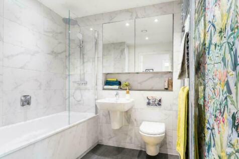 Main bathroom