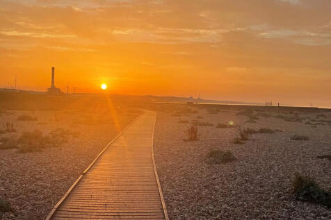 sunset_1742300555...