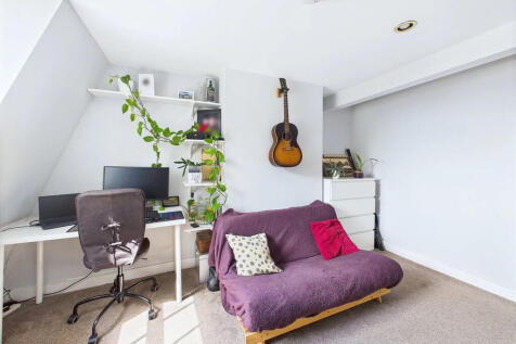 CAM03987G0-PR0073...