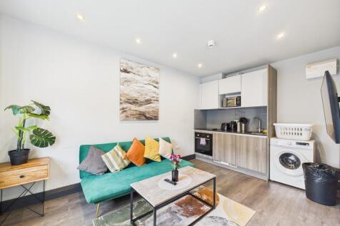 CAM03519G0-PR0374...