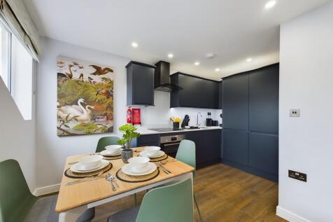 CAM03519G0-PR0024...