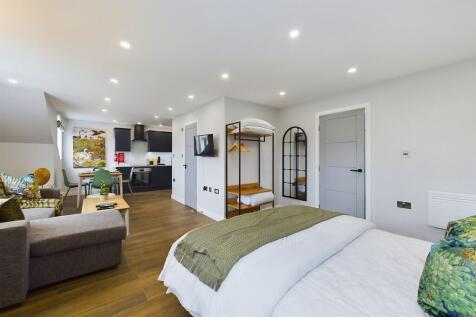 CAM03519G0-PR0024...