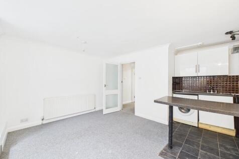 CAM04693G0-PR0030...