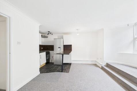 CAM04693G0-PR0030...