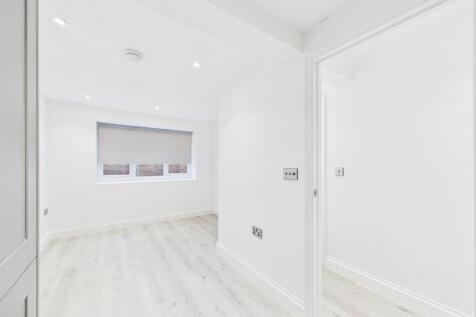 CAM03519G0-PR0415...