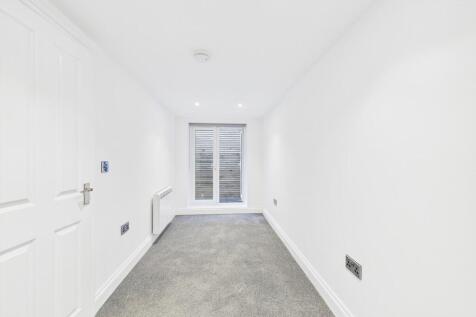 CAM03519G0-PR0415...