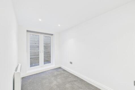 CAM03519G0-PR0415...