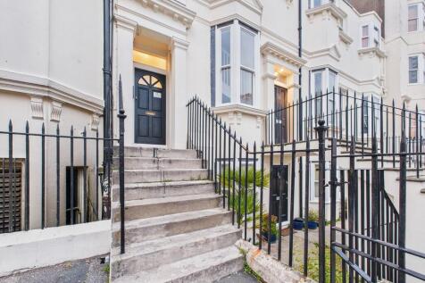 CAM04693G0-PR0034...