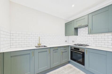 CAM03519G0-PR0420...