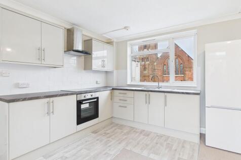 CAM04938G0-PR0347...