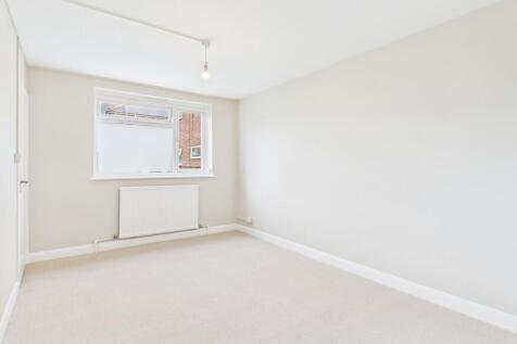 CAM04938G0-PR0347...