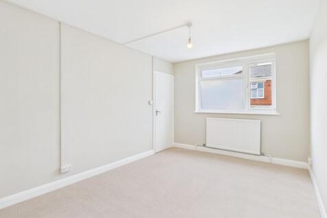 CAM04938G0-PR0347...