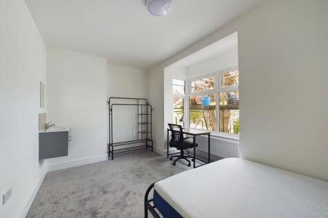 CAM03519G0-PR0044...