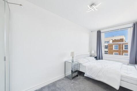 CAM04693G0-PR0044...