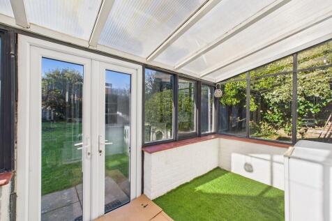 CAM04693G0-PR0043...