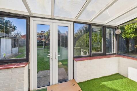 CAM04693G0-PR0043...