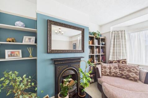 CAM04693G0-PR0045...