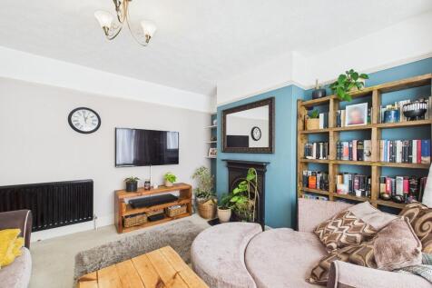 CAM04693G0-PR0045...