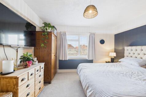 CAM04693G0-PR0045...