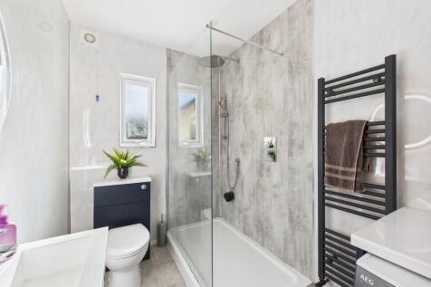 Downstairs shower...