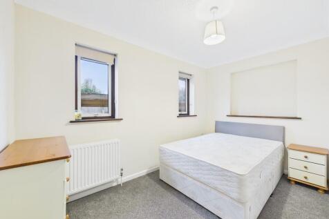 CAM03519G0-PR0425...