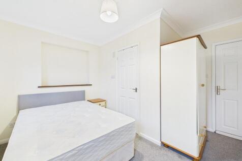 CAM03519G0-PR0425...