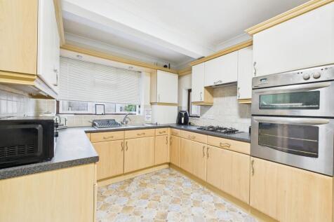 CAM03519G0-PR0425...