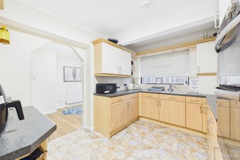 CAM03519G0-PR0425...