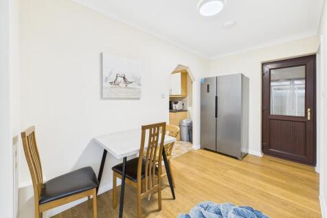 CAM03519G0-PR0425...