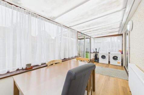 CAM03519G0-PR0425...