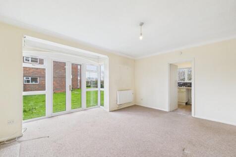 CAM04693G0-PR0048...