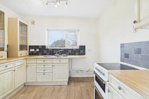 CAM04693G0-PR0048...