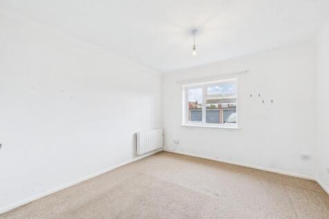 CAM04693G0-PR0048...