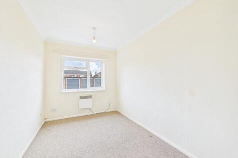 CAM04693G0-PR0048...