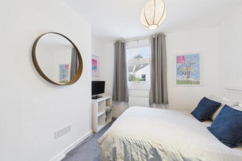 CAM04693G0-PR0055...