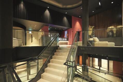 4.The Club Reception