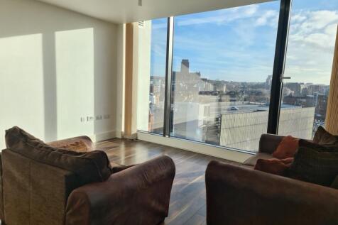 Lounge 912