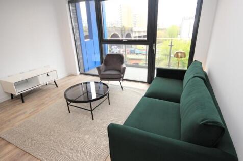 Living Area 2