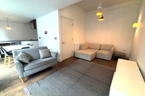 Living room 3